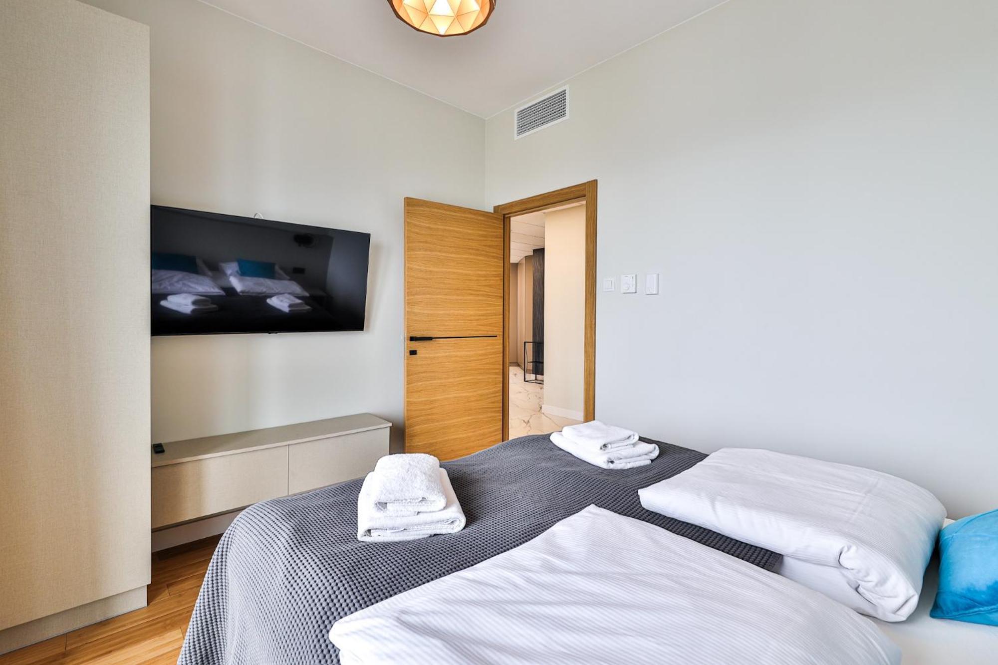 Kasprzaka 29 Panorama Tower 20 Pietro 85m2 By Perfect 2015